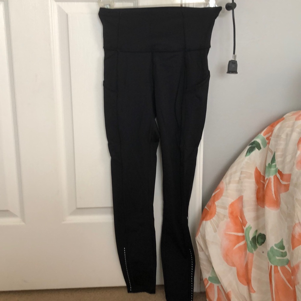 COPY - Lulu black 7/8 leggings